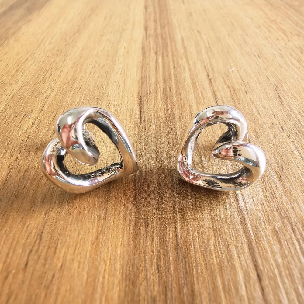 Arete De Plata 925 Broquel Corazón Nudo Agálea Mujer - Image 3