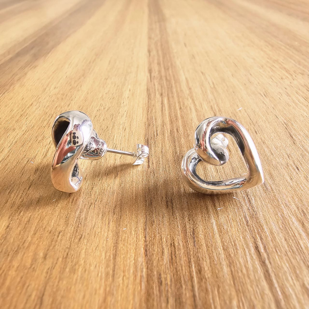 Arete De Plata 925 Broquel Corazón Nudo Agálea Mujer - Image 6